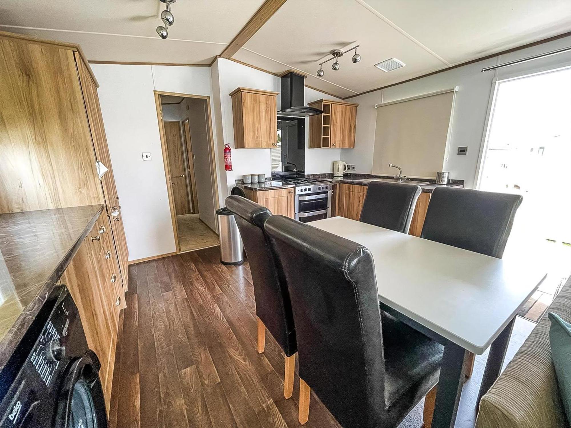 Beautiful Caravan With Decking At Carlton Meres Holiday Park, Suffolk Ref 60022M 萨克斯曼德姆 外观 照片
