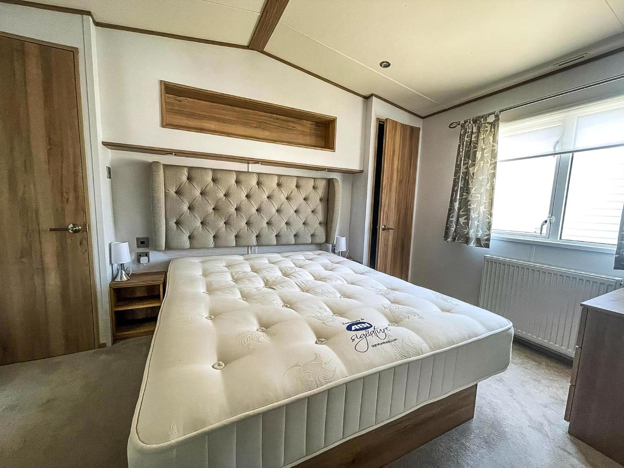 Beautiful Caravan With Decking At Carlton Meres Holiday Park, Suffolk Ref 60022M 萨克斯曼德姆 外观 照片