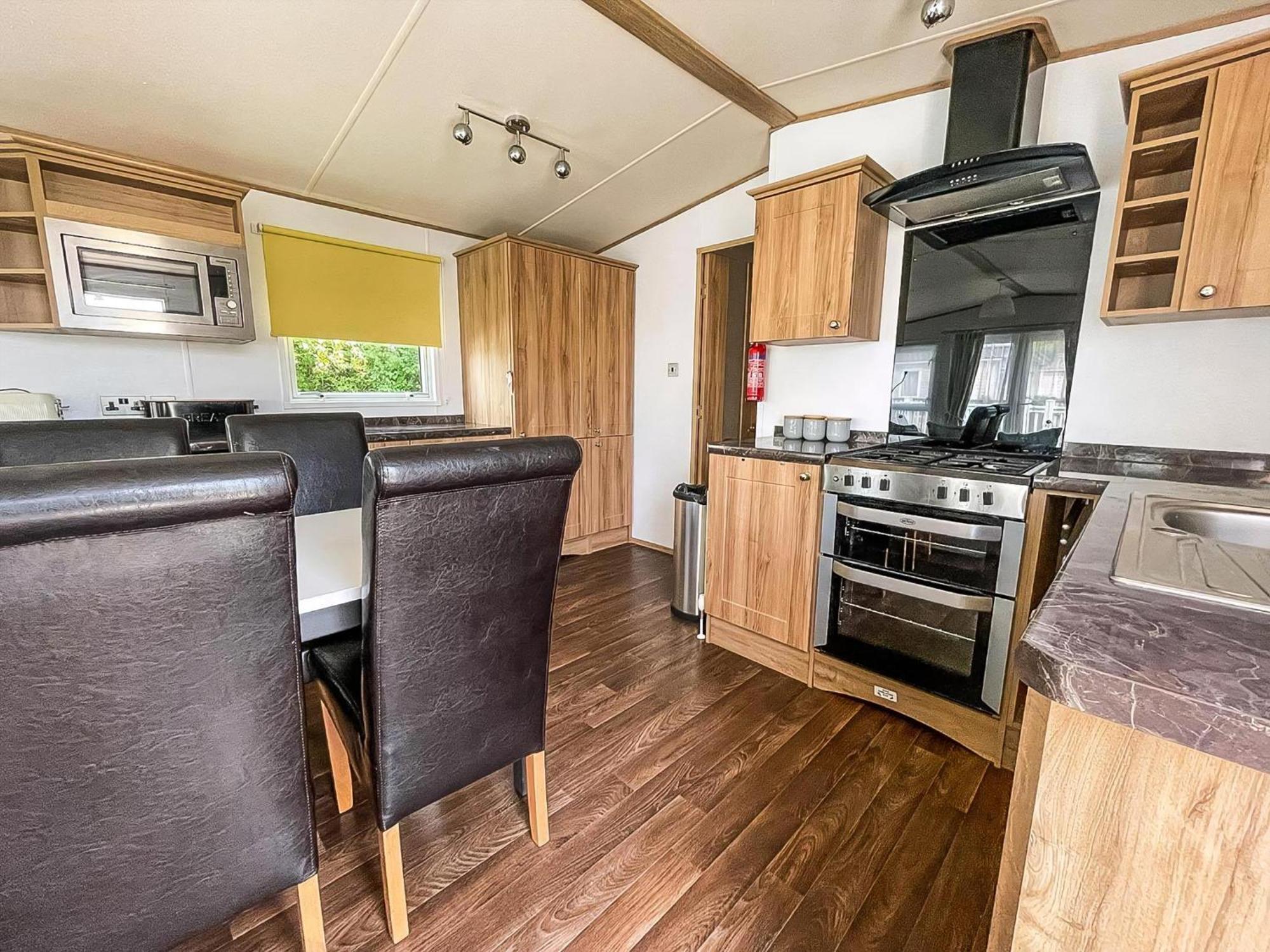 Beautiful Caravan With Decking At Carlton Meres Holiday Park, Suffolk Ref 60022M 萨克斯曼德姆 外观 照片