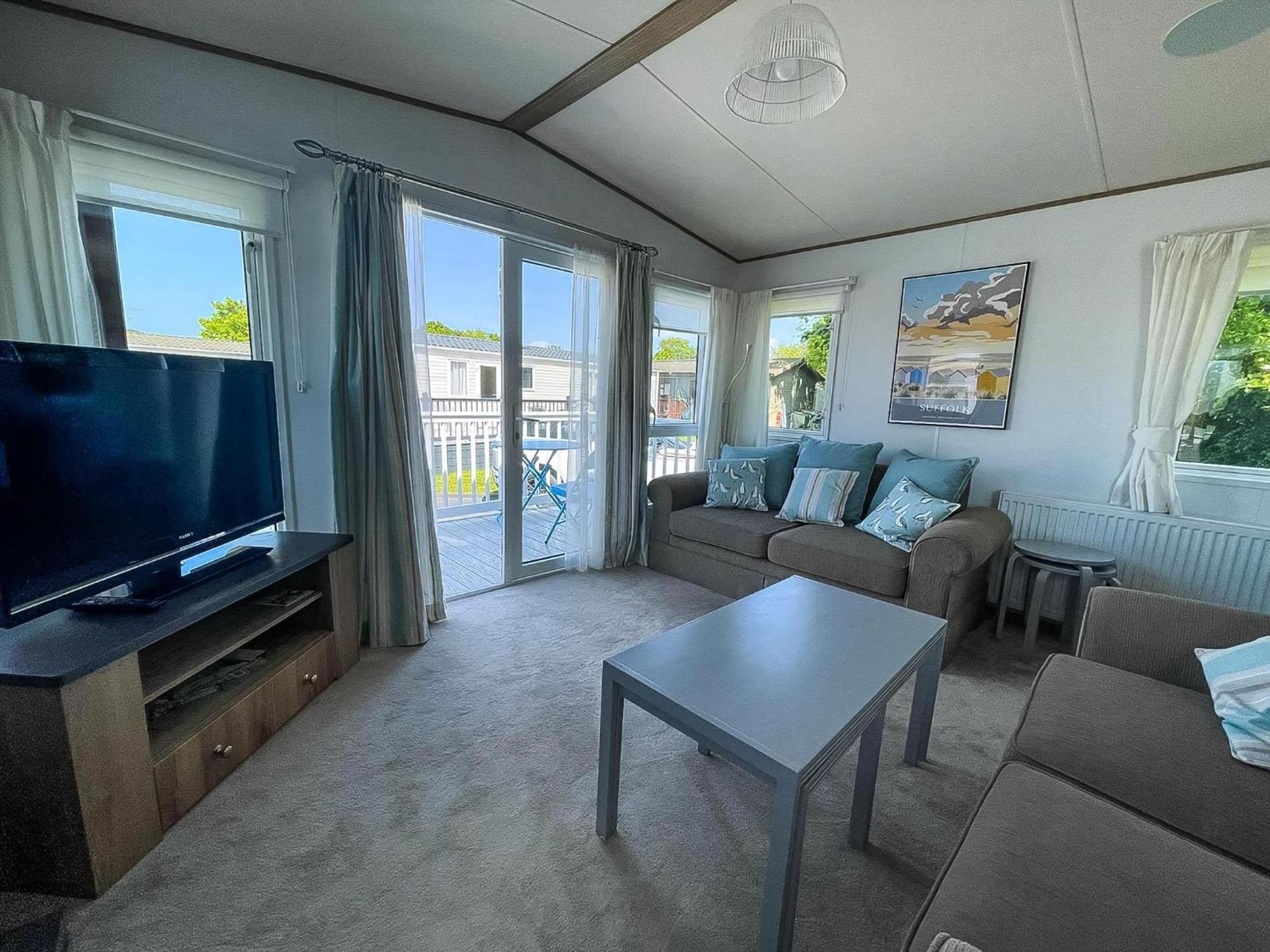 Beautiful Caravan With Decking At Carlton Meres Holiday Park, Suffolk Ref 60022M 萨克斯曼德姆 外观 照片